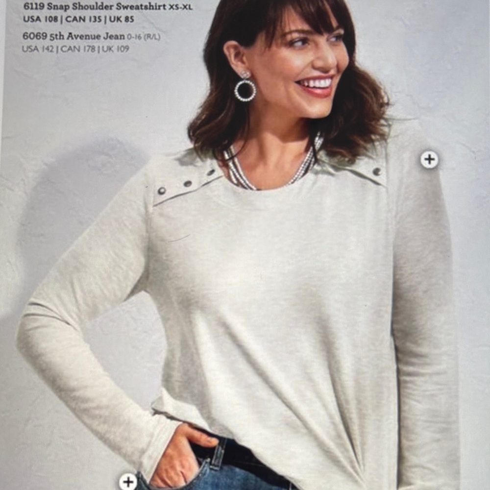 NWOT CAbi 6119 Snap Shoulder Sweatshirt Size Large